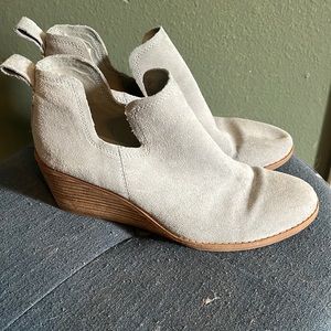 Toms booties- size 8.5